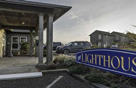 Lighthouse oceanfront resort - Welcome to Lighthouse Oceanfront Resort! Our oceanfront getaway is tastefully located just a couple of miles North of Long Beach, Washington, nestled quitely in the sea pins and just a short walk ...